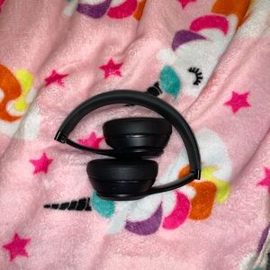 Beats by dre wireless solo 3